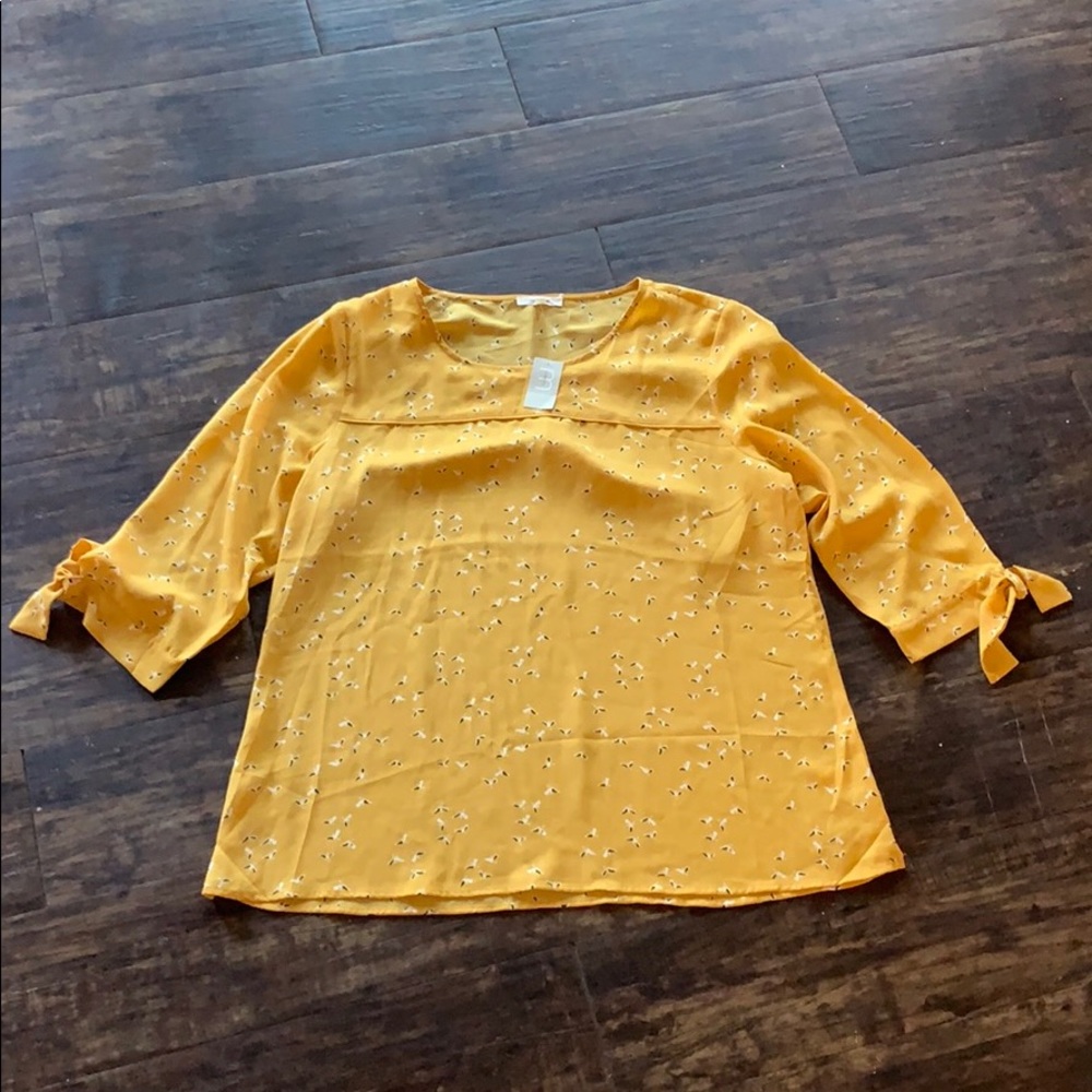 NWT 3/4 Length Blouse XL